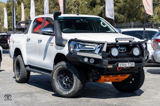 Image of 2021 Toyota Hilux SR5