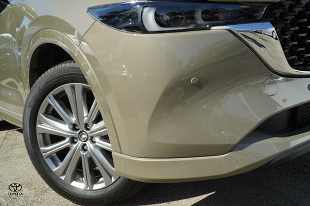 2022 Mazda CX-5 Akera in Khaki