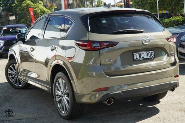 2022 Mazda CX-5 Akera in Khaki