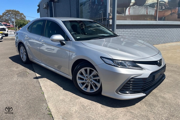 2023 Toyota Camry Ascent in Silver