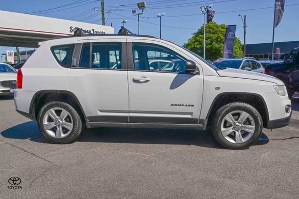 2013 Jeep Compass Sport in White