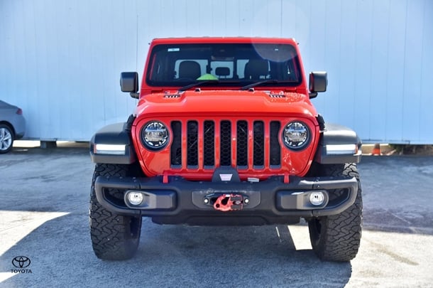 2022 Jeep Gladiator Rubicon in Red