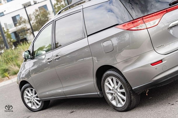 2015 Toyota Tarago GLX in Silver