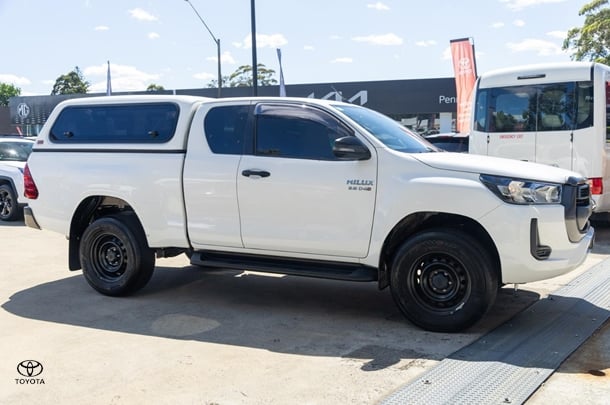 2020 Toyota Hilux SR in White