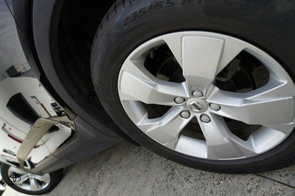 2020 Volvo XC40 T4 Momentum in Black