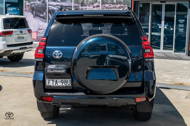 2022 Toyota Landcruiser Prado GXL in Black