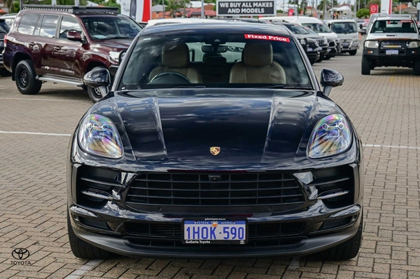 2019 PORSCHE MACAN Base in Other