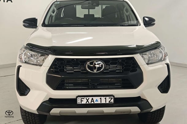 2025 Toyota Hilux SR in White