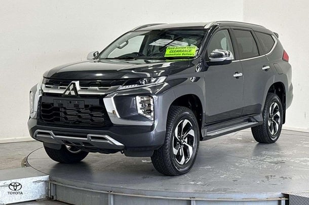 Image of 2024 Mitsubishi Pajero Sport GLS