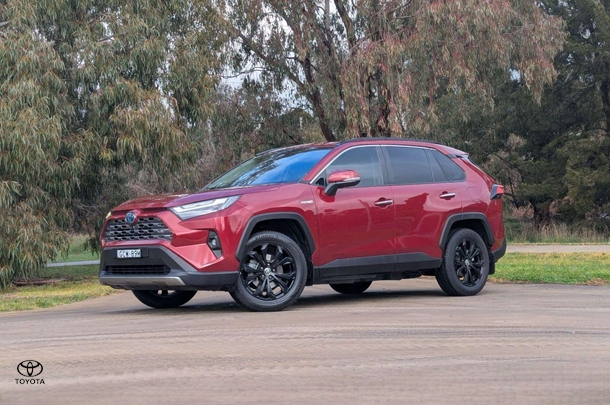 Image of 2022 Toyota RAV4 Cruiser