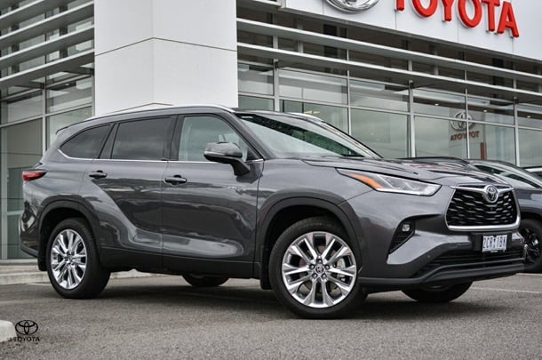 Image of 2024 Toyota Kluger Grande