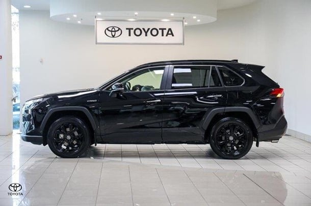 2024 Toyota RAV4 Cruiser in Black
