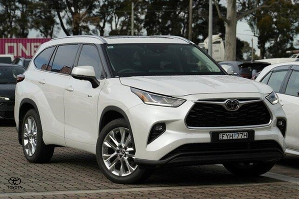 Image of 2025 Toyota Kluger Grande