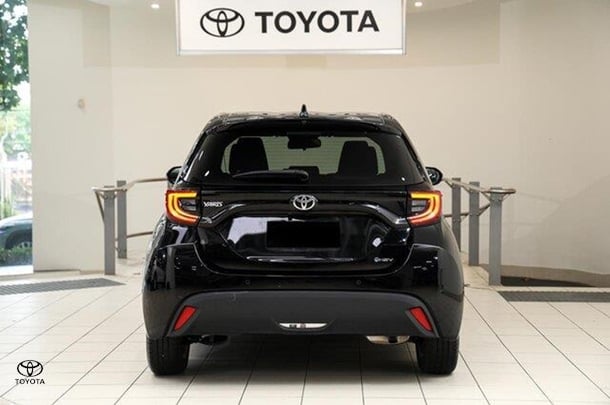 2024 Toyota Yaris SX Hybrid in Black