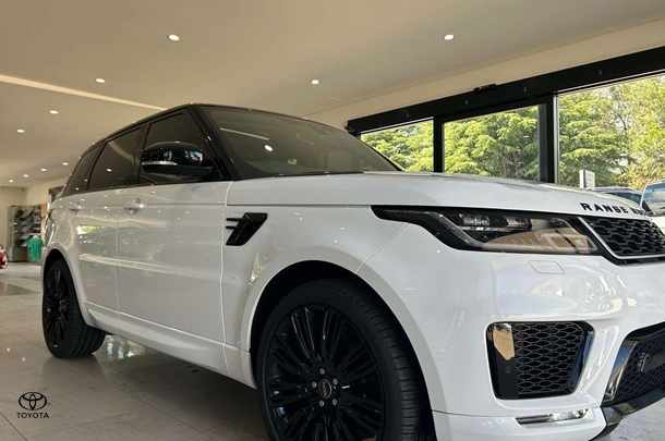 2017 Land Rover Range Rover Sport TDV6 SE in White