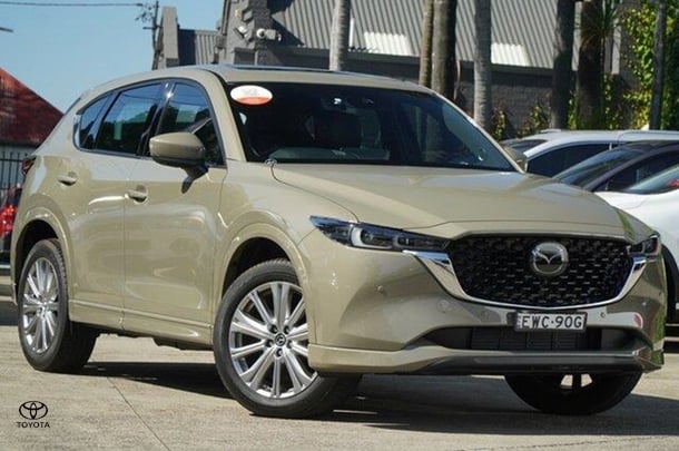 2022 Mazda CX-5 Akera in Khaki