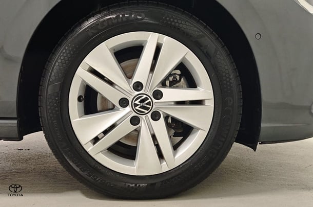 2021 Volkswagen Golf 110TSI in Grey