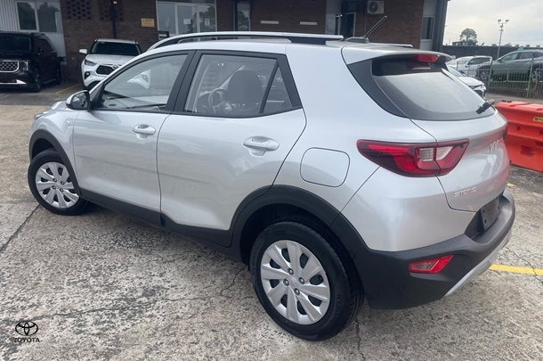 2023 Kia Stonic S in Sparkling Silver (Kcs)