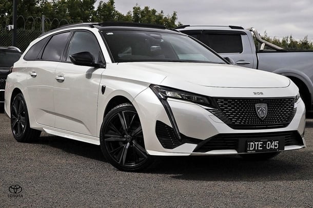 2022 Peugeot 308 GT Premium in White