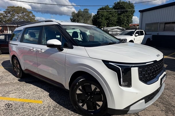 Image of 2025 Kia CARNIVAL S HEV