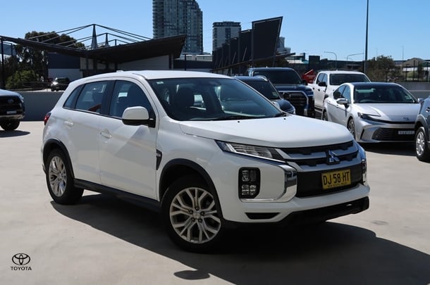 Image of 2023 Mitsubishi ASX ES