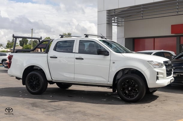 2023 Isuzu D-MAX SX High Ride in White