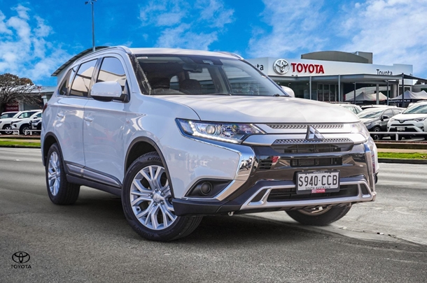 Image of 2019 Mitsubishi Outlander ES