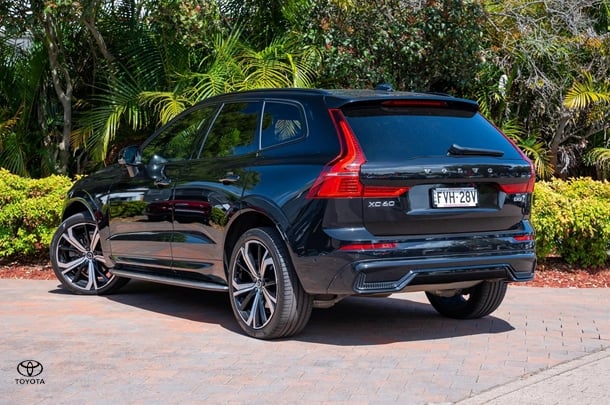 2021 Volvo XC60 B6 R-Design in Other