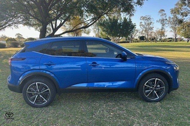 Image of 2024 Nissan QASHQAI ST-L