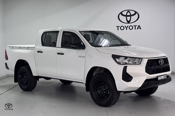 2025 Toyota Hilux Workmate in White