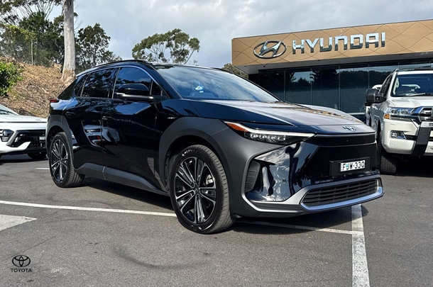 2024 Toyota bZ4X Base in Black