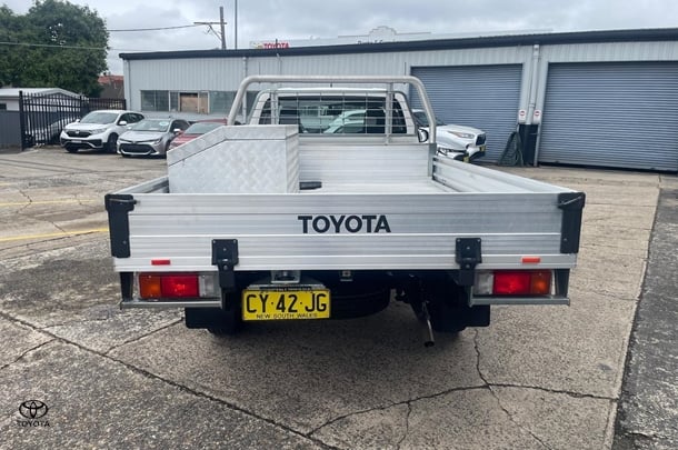 2018 Toyota Hilux Workmate in White