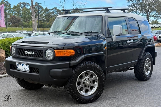 2012 Toyota FJ Cruiser FJ Cruiser in Two Tone Black
