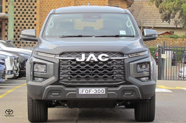 2024 JAC T9 Oasis in Hammerhead Dark Grey (Hcg)