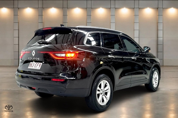 2017 Renault Koleos Life in Black