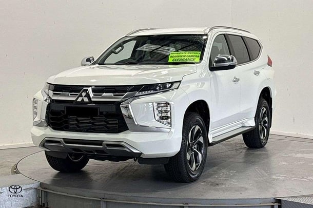 Image of 2024 Mitsubishi Pajero Sport GLS