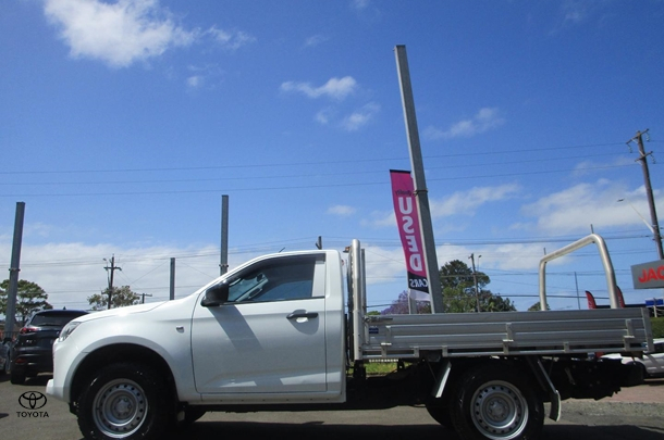 2021 Isuzu D-MAX SX High Ride in White