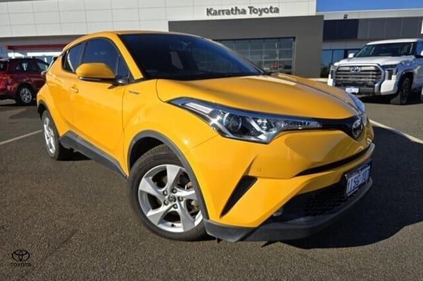Image of 2018 Toyota C-HR Base