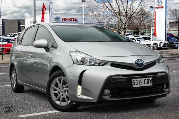 Image of 2019 Toyota Prius V Base