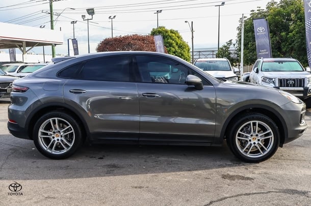2020 Porsche Cayenne S in Grey