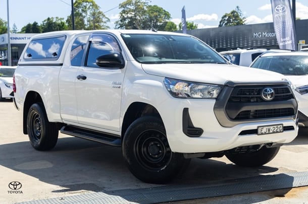2020 Toyota Hilux SR in White