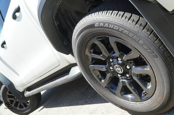 2024 Toyota Hilux Rogue 48V in White