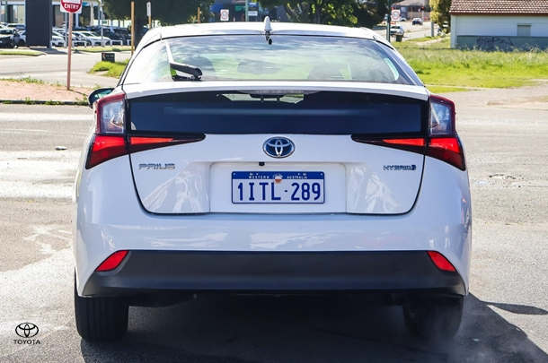 2020 Toyota Prius Base in White