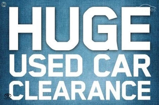 2019 Toyota Hilux SR in White