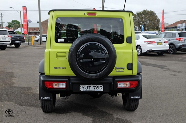 2019 Suzuki Jimny Base in Green