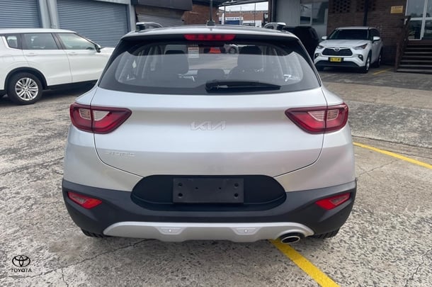2023 Kia Stonic S in Sparkling Silver (Kcs)