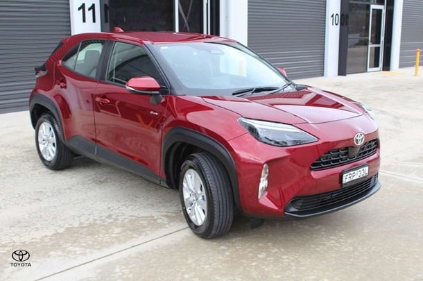 Image of 2025 Toyota Yaris Cross Hybrid GX