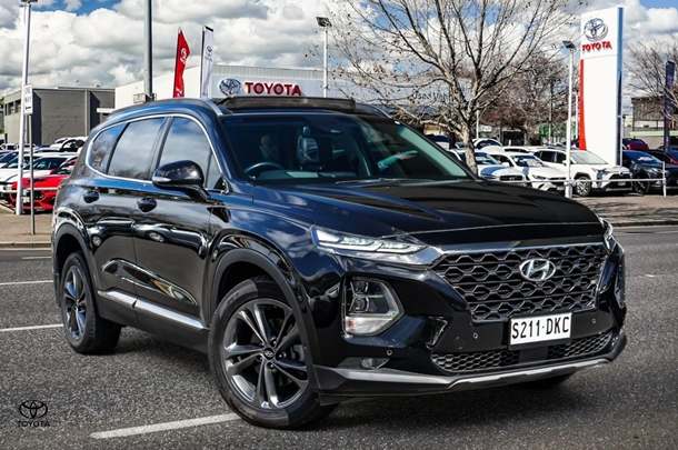 Image of 2018 Hyundai Santa Fe Highlander