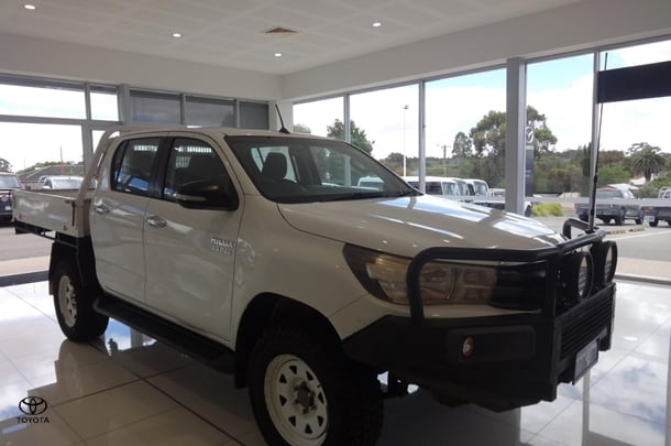 Image of 2016 Toyota Hilux SR