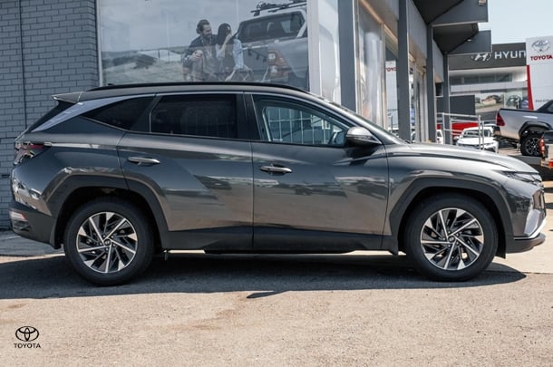 2023 Hyundai Tucson Elite in Grey